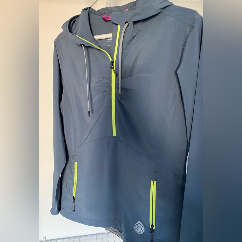 Stio Pullover Hooded Jacket; Light Windshell; Women’s Size Small